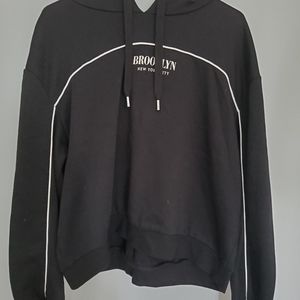 Brooklyn crop hoodie